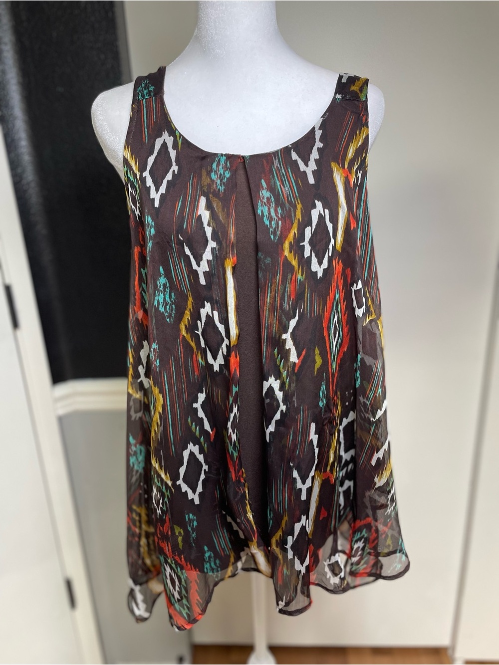 Cocomo Brown Geometric Print Sleeveless Chiffon Camisole